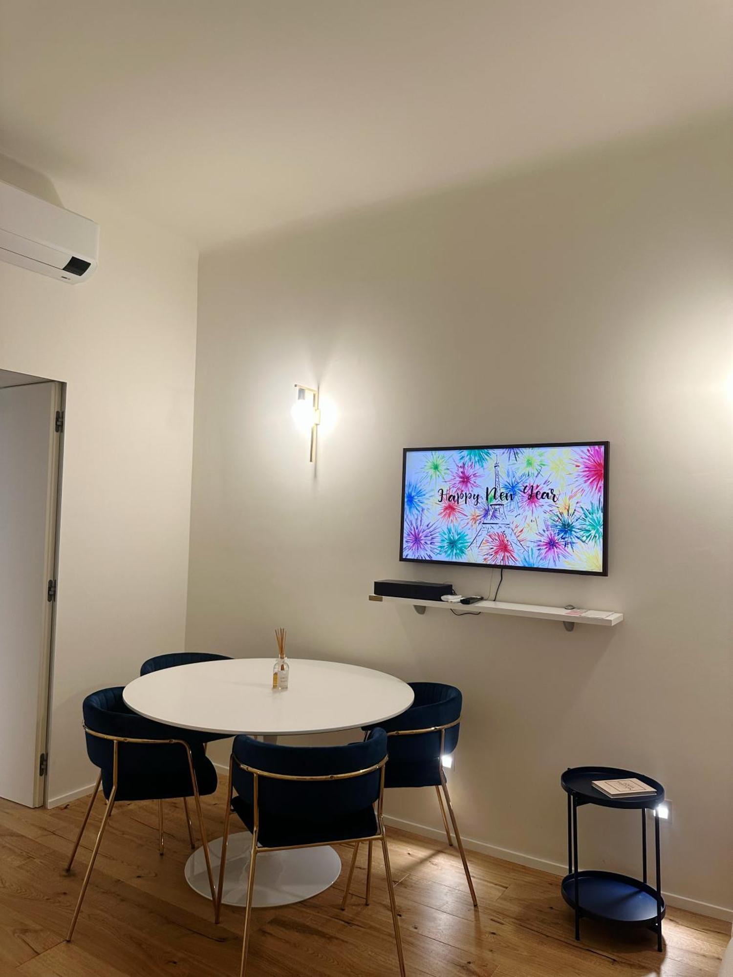 Private Apartment With Wi-Fi Milano City Near Duomo Atena Екстериор снимка